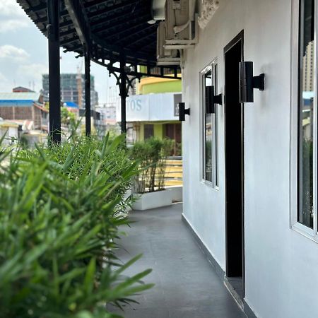 Sun Chakra Boutique Hotel Phnom Penh Bagian luar foto