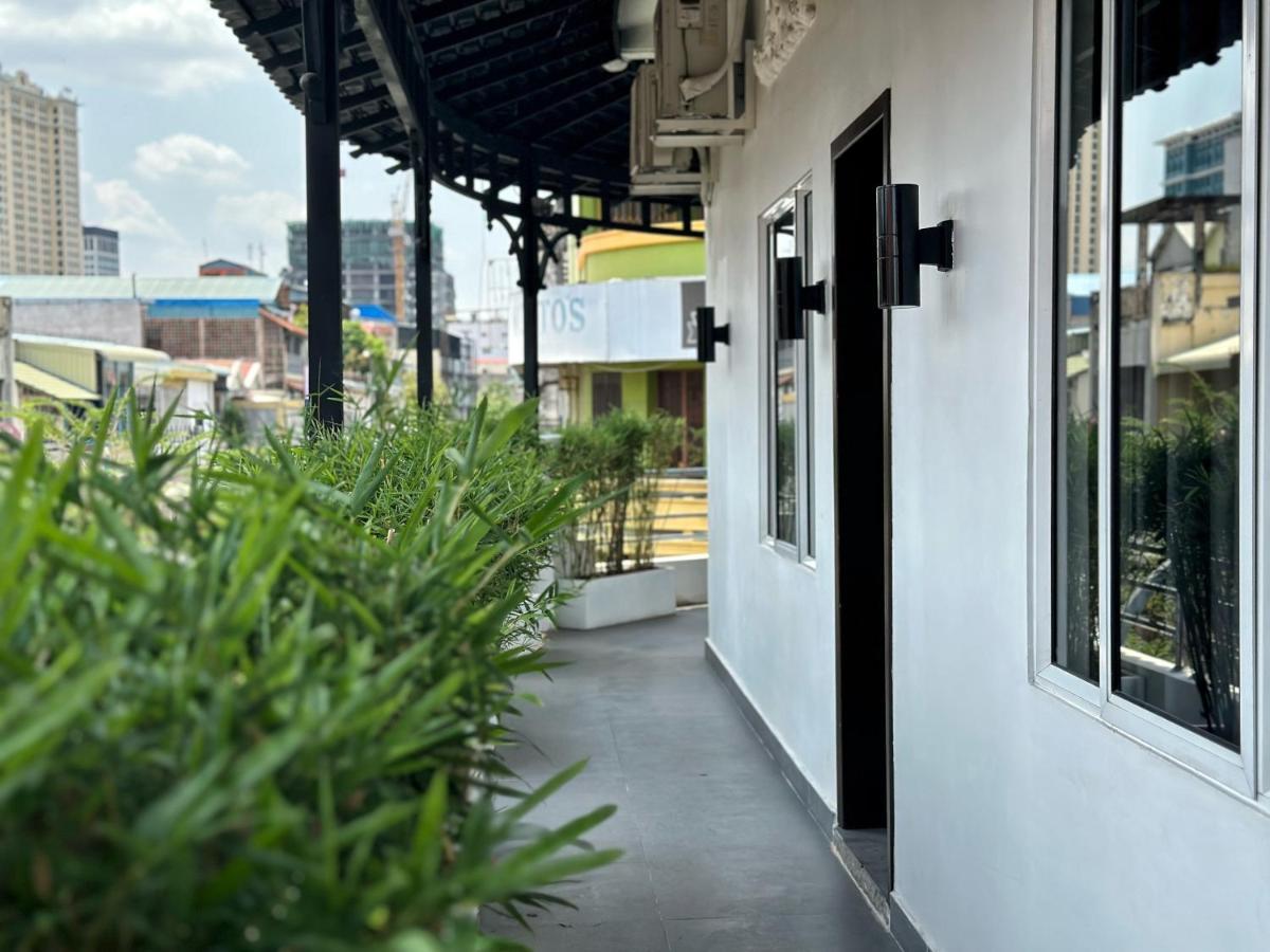 Sun Chakra Boutique Hotel Phnom Penh Bagian luar foto