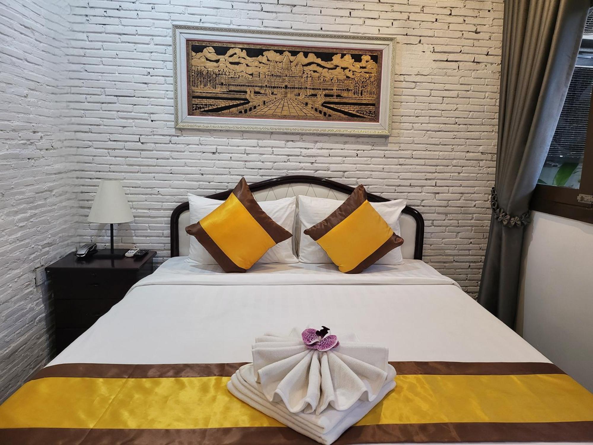Sun Chakra Boutique Hotel Phnom Penh Bagian luar foto